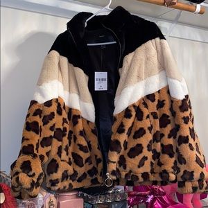 NWT FOREVER 21 Ultra Soft Furry Jacket